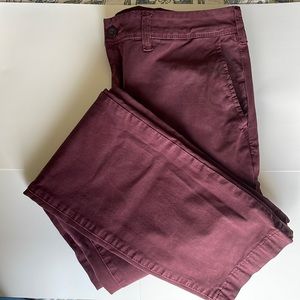 American Eagle chino/khakis